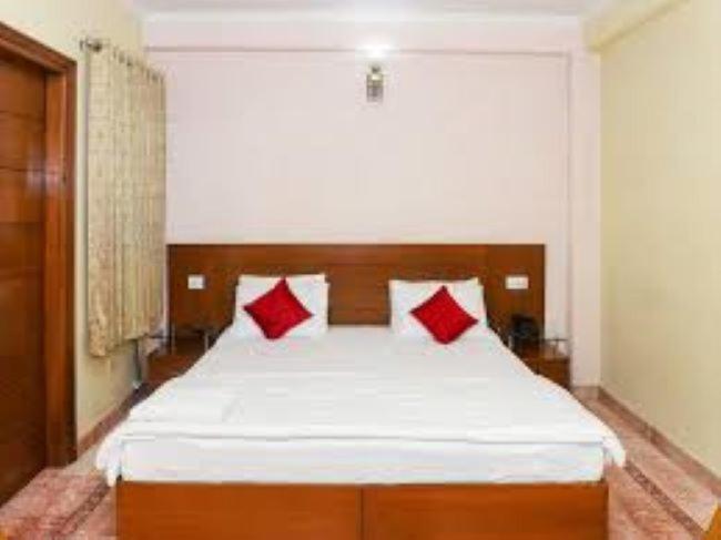 Indira International Inn New Delhi Exterior photo
