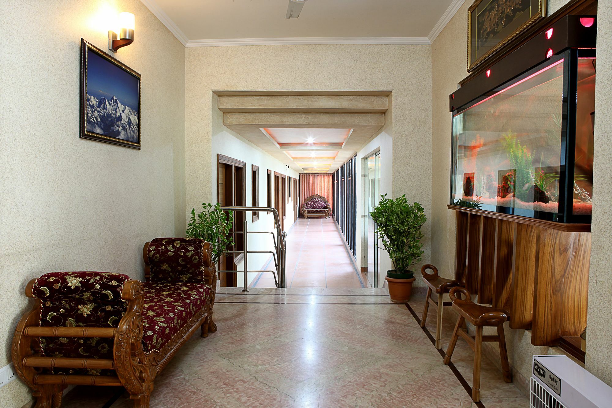 Indira International Inn New Delhi Exterior photo